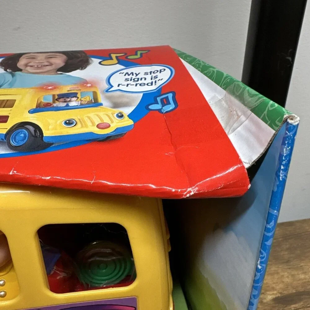 Fisher Price Little People Beeps The School Yellow Bus Eyes Move SEALED‎ 2002